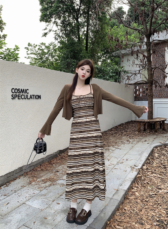 Plus-size women's French retro striped suspender dress, slim and bell-sleeved cardigan two-piece set