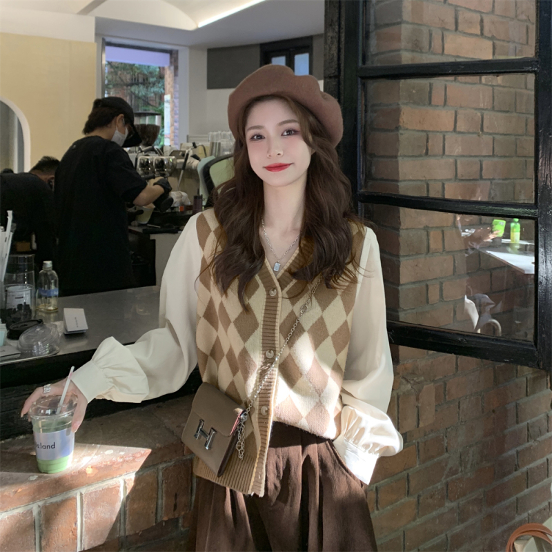 Large size fake two-piece shirt sleeve rhombus sweater autumn and winter inner top