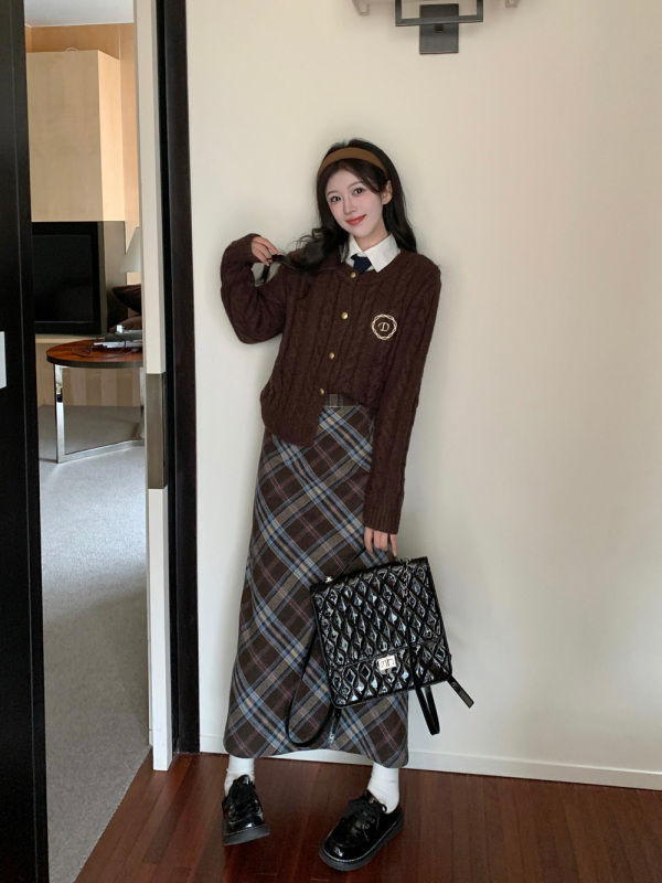 Plus size women's Maillard wears knitted cardigan coat for fat mm women in autumn loose twist sweater
