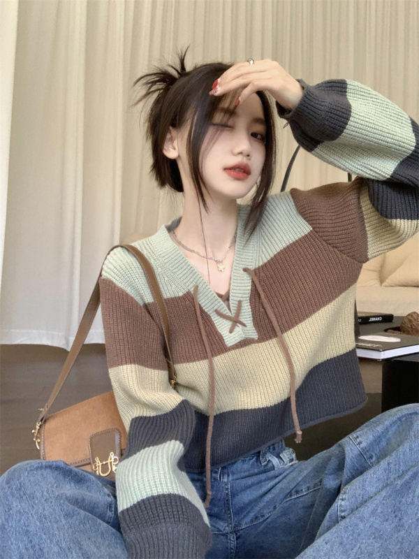 Autumn and winter new style lazy style striped contrast V-neck sweater women's top loose slimming age-reducing versatile sweater