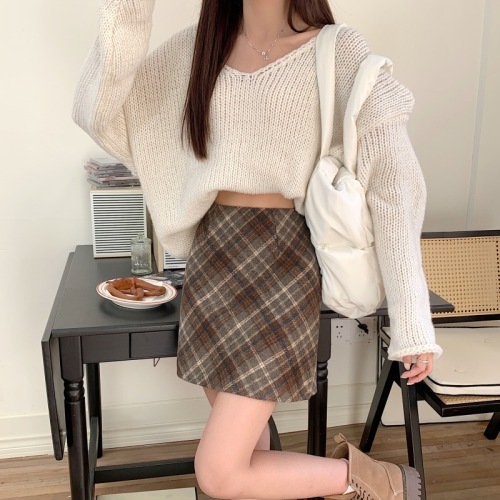 Woolen skirt, autumn and winter short skirt for women, new style, small high waist, slimming A-line plaid hip skirt