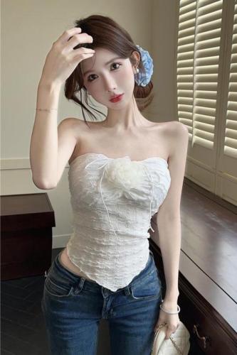 Actual shot~Pure desire halterneck halter top for women, tight-fitting inner wear, sweet and spicy top with irregular flowers