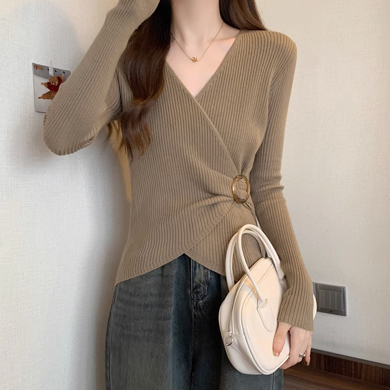 Autumn and winter French V-neck sweater for women, new trendy waist slimming irregular bottoming shirt top