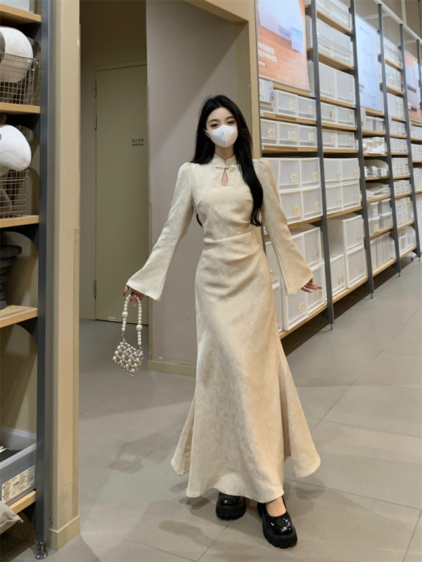 2024 French high-end banquet gift, temperament, small fragrance dress, cheongsam, new style, gilt metal luster