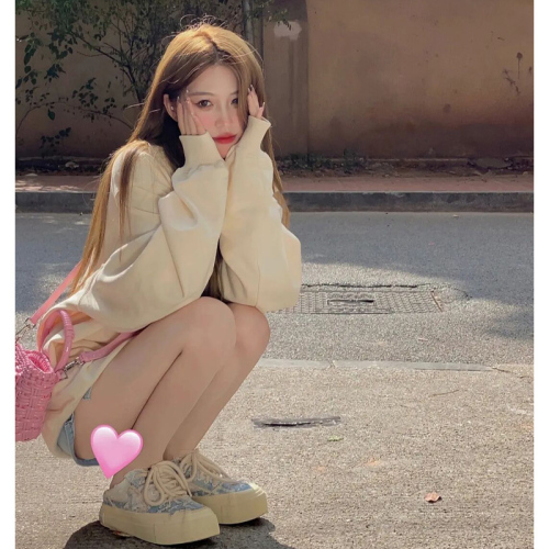 Retro round neck sweatshirt for women in autumn and winter new large size plus velvet lazy style long-sleeved top jacket