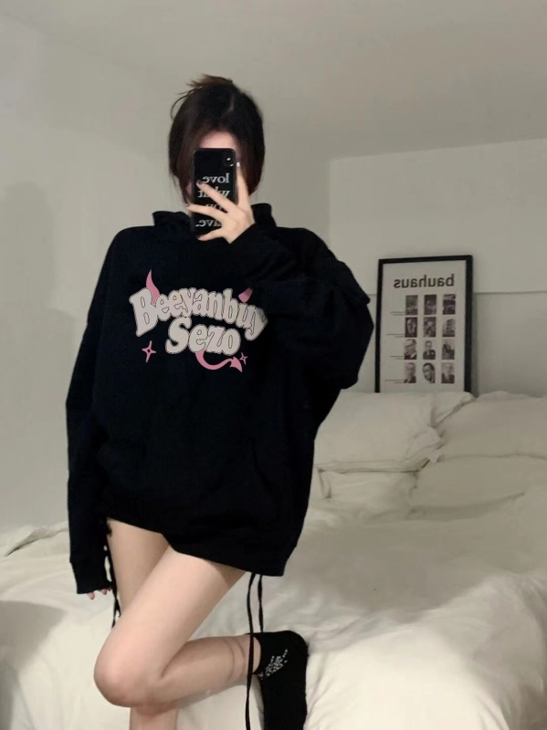 High-end and super good-looking black hooded sweatshirt for women, new trendy autumn American oversize top