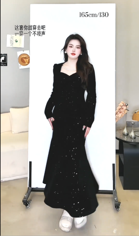 Thickened and warm 12077 slightly fat autumn and winter design velvet fishtail Hepburn style waist dress