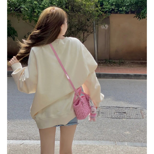 Retro round neck sweatshirt for women in autumn and winter new large size plus velvet lazy style long-sleeved top jacket