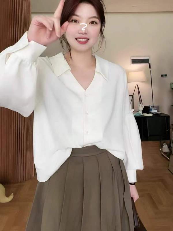Jinggu Leilei Sweetheart Girl's Shirt Autumn College Style White V-neck Design Shirt