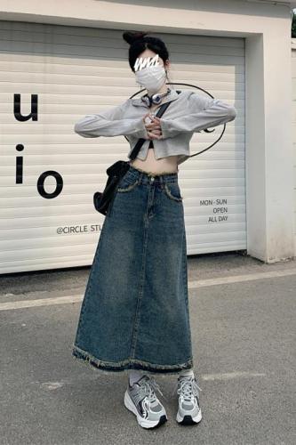 Retro high-waisted A-line mid-length denim skirt for women autumn new niche loose and slim skirt