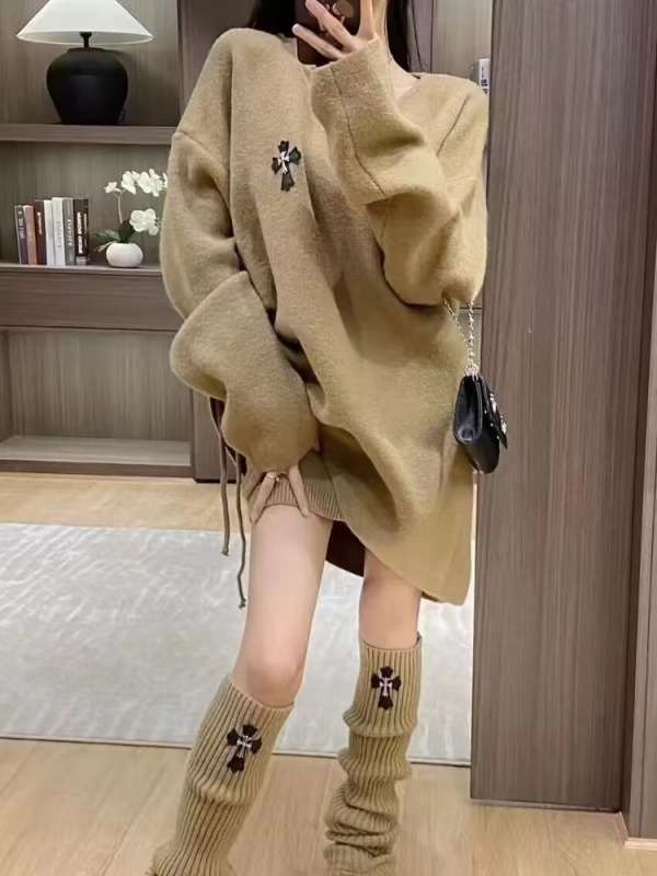 2024 Autumn and Winter Loose Sweater Lazy Style Suit Women's Outerwear Knitted Sweater Top Skirt Leg Socks Three-piece Set