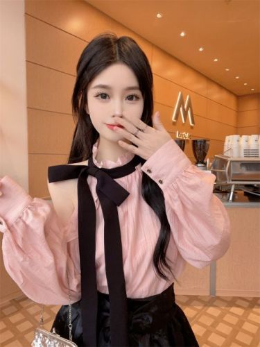 Pink fungus-edged off-shoulder long-sleeved shirt for women spring and autumn 4 new style high-end temperament halterneck short top