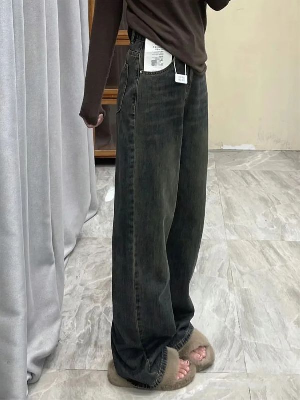 Large size retro cement gray plus velvet wide leg jeans for women in autumn and winter thickened high waist loose straight floor mopping pants