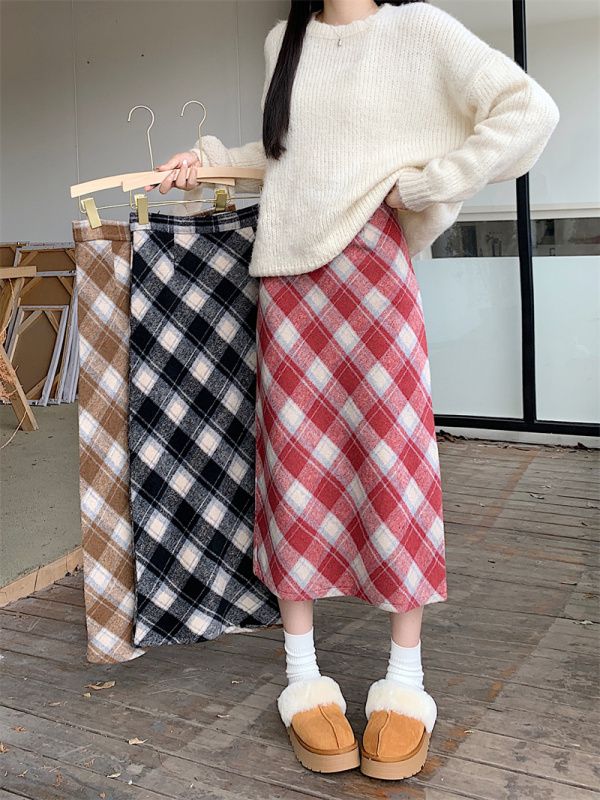 Large size retro plaid woolen skirt for women in autumn and winter high waist slimming back slit skirt straight skirt long skirt