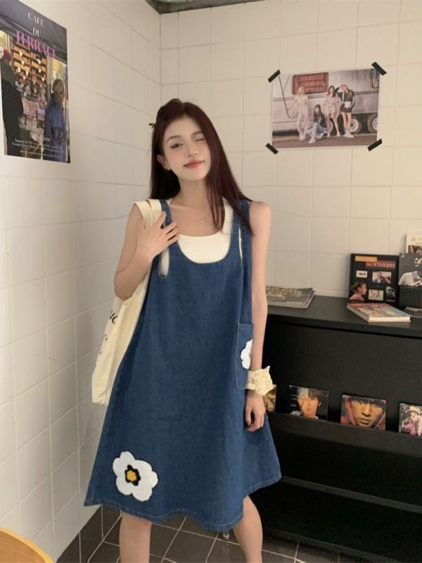 Real shot ~ Summer Korean style high-end design flower slimming and versatile A-line denim dress