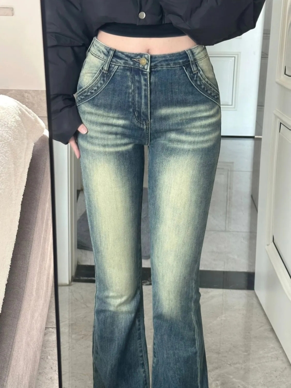 Women's plus size American high street micro-flared jeans are designed to be slim, loose, high-waisted, slim, casual and floor-length pants