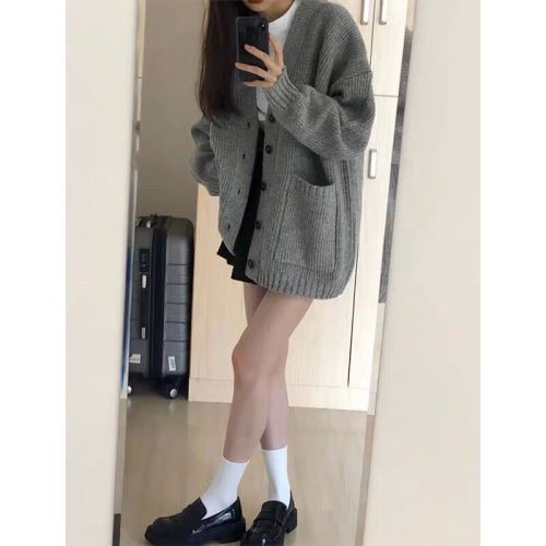 Korean style small fragrant style knitted sweater for women autumn new outer wear loose and lazy v-neck cardigan jacket trendy