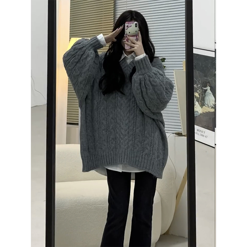 New soft and waxy v-neck sweater for women in autumn and winter, thickened sweater, loose top, bottoming shirt, inner layer