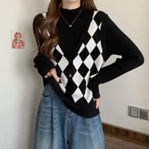 Large size fake two piece rhombus knitted sweater women's half turtleneck bottoming shirt with bottoming sweater for women in autumn and winter