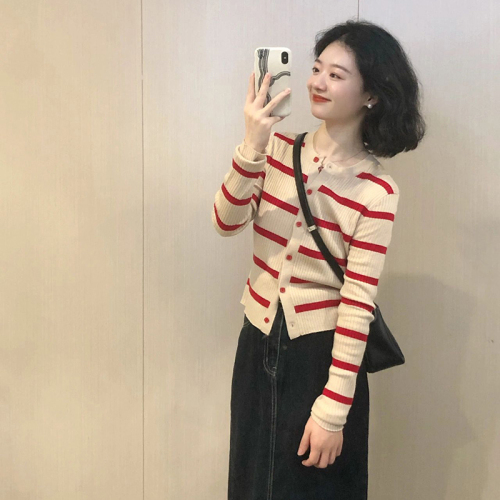 Unique and chic small top for autumn new style gentle temperament casual striped knitted cardigan sweater jacket for women