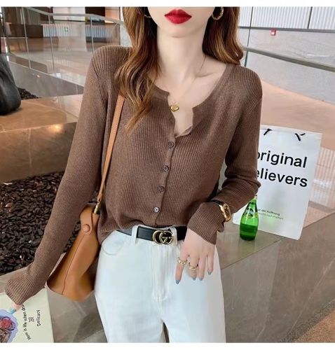 V-neck knitted cardigan women's spring new style casual slim temperament age-reducing thin solid color sweater short jacket