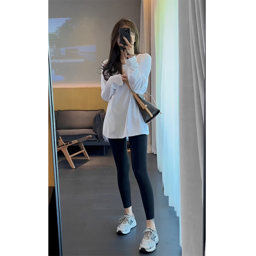 New white bottoming shirt for women Hong Kong style chic top casual loose mid-length long-sleeved T-shirt