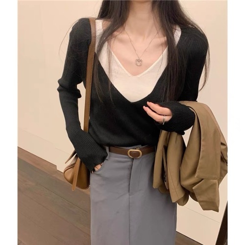 Fake two-piece autumn and winter V-neck sweater for women, autumn thin inner layer, slim fit, high-end long-sleeved bottoming top