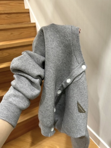 Already shipped - in stock - niche inner wear knitted sweater women's lazy style long-sleeved top cardigan jacket