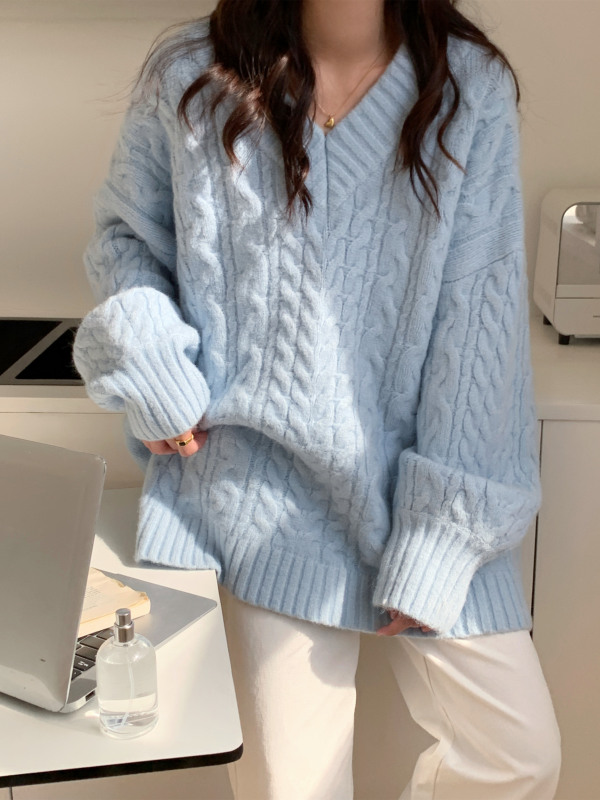 Blue milk V-neck twist pullover sweater for women, new autumn and winter Korean style, lazy loose top, thick