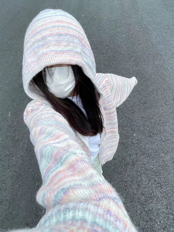 Retro colorful striped sweater jacket for girls small autumn and winter new loose cardigan knitted top trendy