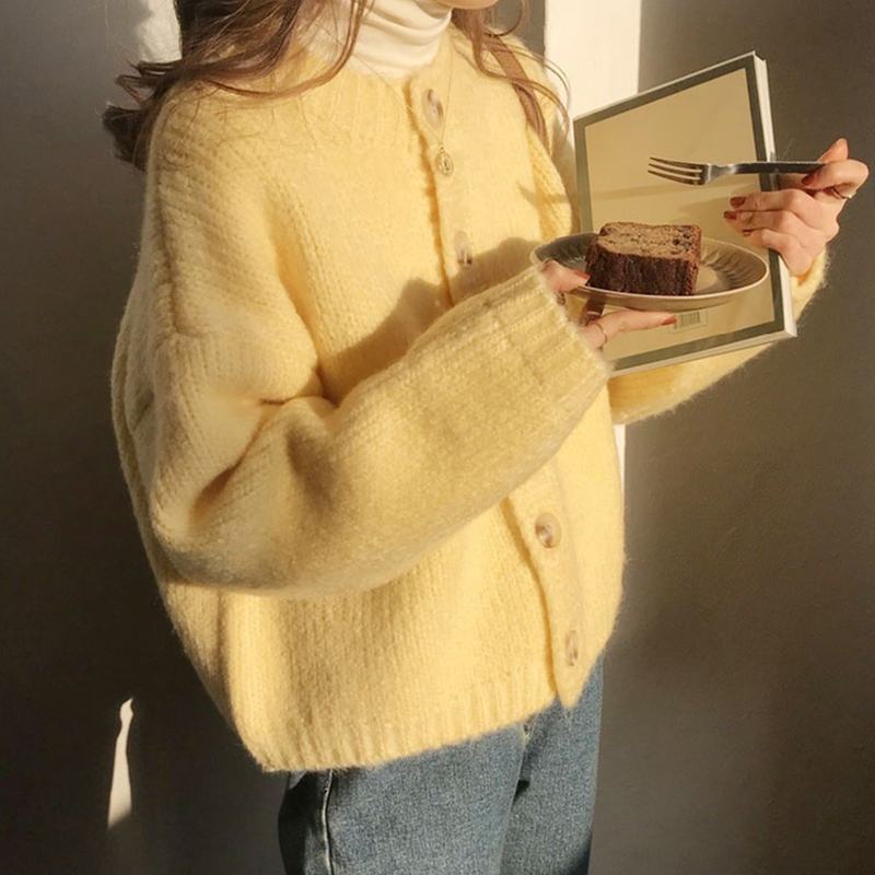Korean Autumn and Winter New Creamy Yellow Sweater Women's Knitted Cardigan Thick Jacket Warm, Soft, Waxy and Lazy Style