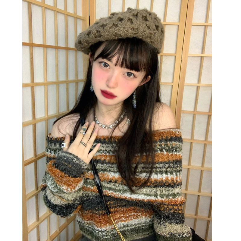 One-shoulder gradient off-shoulder thickened sweater skirt suit for women autumn and winter new temperament one-shoulder short knitted