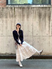 New white spliced ​​lace women's retro twist knitted cardigan + gentle style cake skirt three-piece suit