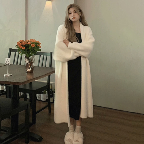 White lazy style soft waxy forest sweater women's new autumn and winter outer wear mid-length knitted cardigan jacket