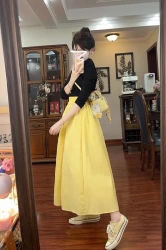 Small yellow high-waisted skirt for women 2024 new popular style college style super nice a-line long skirt