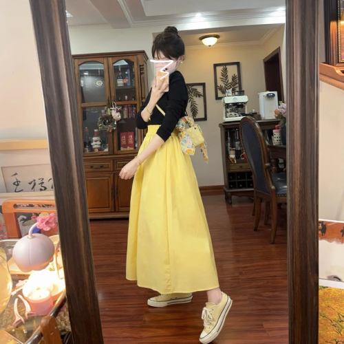 Small yellow high-waisted skirt for women 2024 new popular style college style super nice a-line long skirt