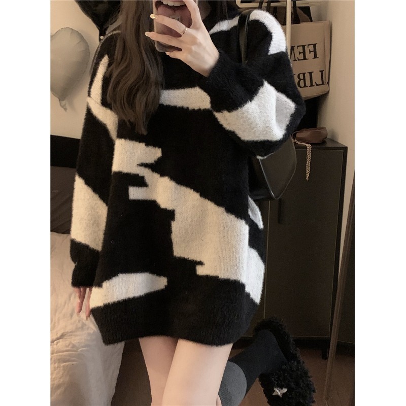 Furry sweater coat for women in autumn and winter for small people, new popular mid-length warm long-sleeved sweater