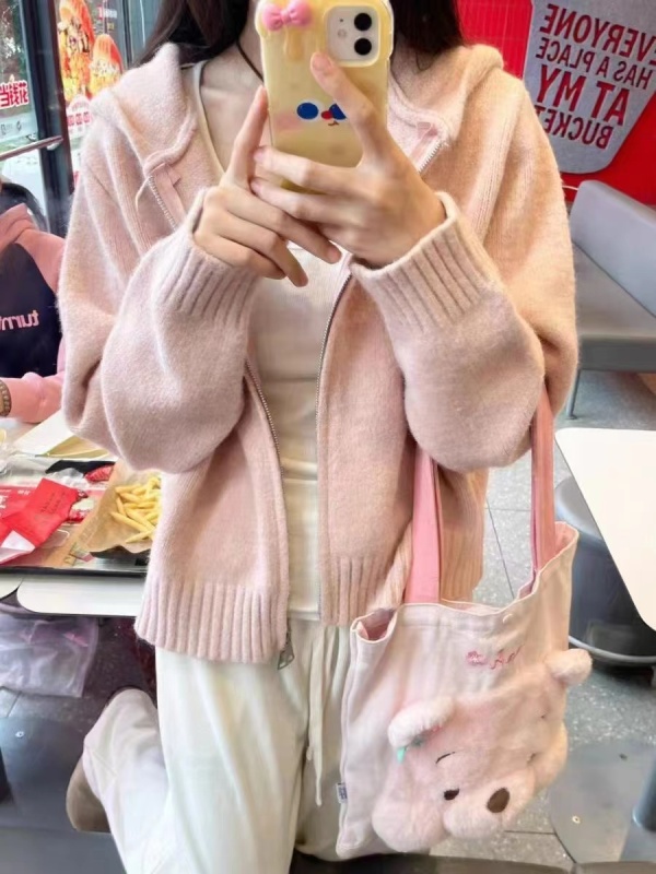 Niche design fashionable and lazy style rose loose round neck versatile sweater for women early autumn new style