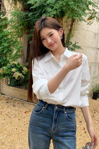 Actual shot of 2024 autumn and winter new design non-iron anti-wrinkle white shirt for women with western style and versatile fashionable shirt tops