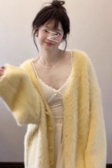 Gentle style yellow V-neck sweater coat, feminine autumn and winter loose and lazy style mohair knitted cardigan top