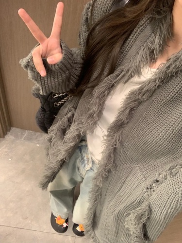 New autumn and winter Korean style niche loose and versatile versatile salty or sweet gray knitted sweater cardigan jacket for women