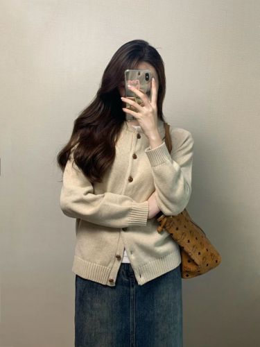 Gentle Korean cardigan women's new slim outer sweater sweater soft waxy autumn and winter inner top jacket