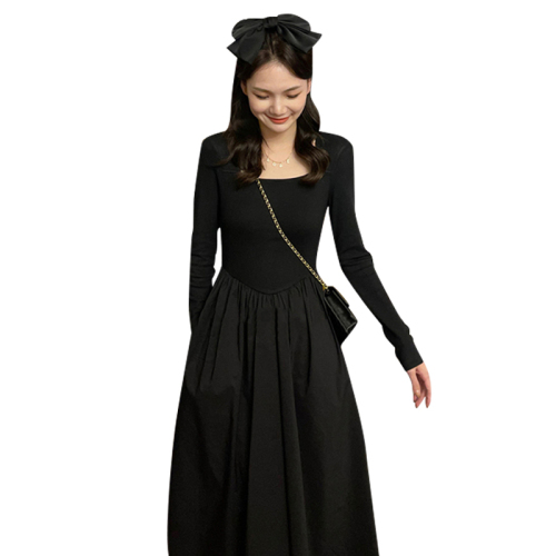 Black dress, waist slimming, French style, high-end long skirt, new style little black dress for autumn and winter