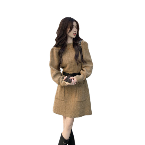 Autumn and winter French high-end and gentle temperament bottoming knitted sweater dress for women with coat