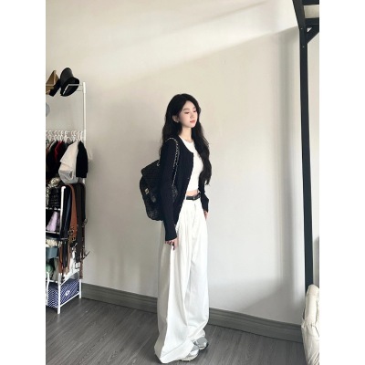 Twist knitwear women's long-sleeved cardigan coat autumn high-waisted wide-leg pants white jeans casual two-piece suit