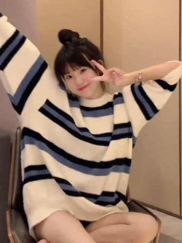 Contrast color striped soft mohair sweater for women in autumn and winter new style small loose loose gentle lazy style knitted jacket trendy