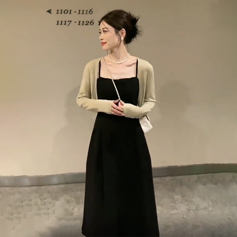 Knitted right shoulder women's new trendy brand loose belly-covering top with unique design and niche design