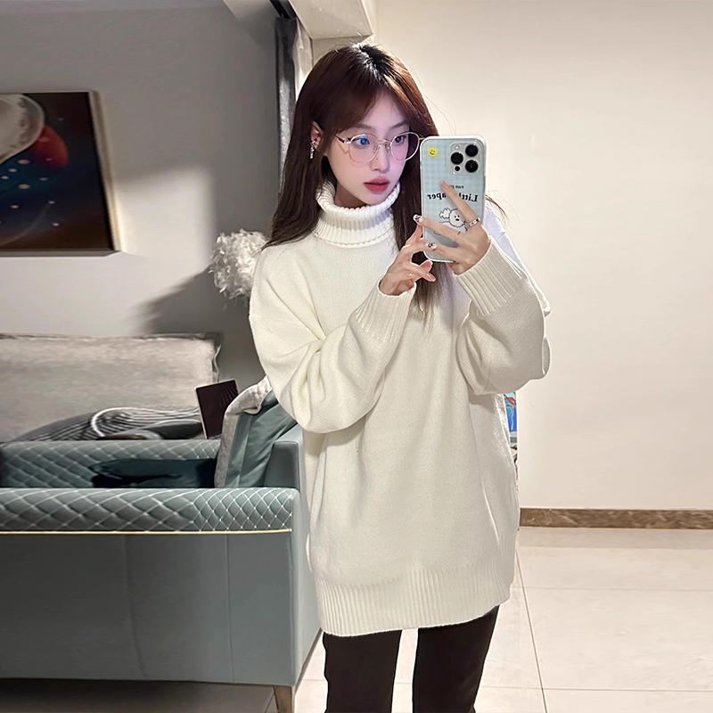 White turtleneck sweater for women, new autumn and winter knitted bottoming shirt, loose Japanese style lazy style versatile top