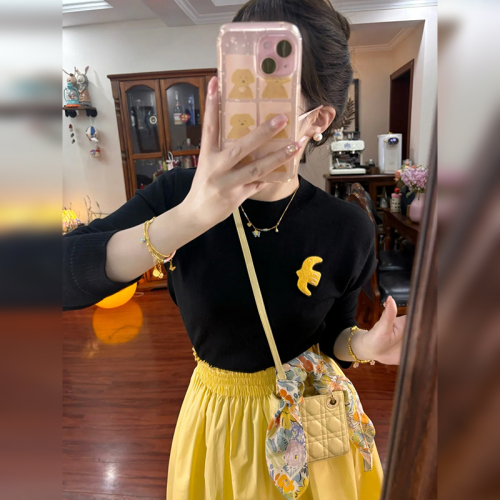 Small yellow high-waisted skirt for women 2024 new popular style college style super nice a-line long skirt