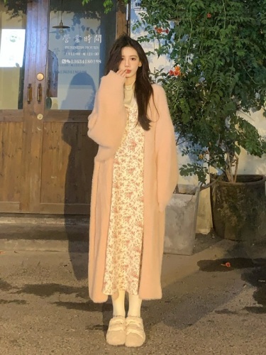 A sweet peach yikett Winter Chapter Cherry Blossom Promise Warm and soft waxy peach pink mink velvet long sweater cardigan